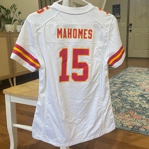 NWOT Patrick Mahomes Women’s Nike Jersey